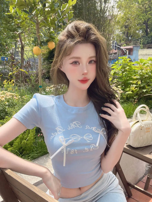 リボンTシャツ